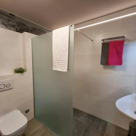 Apartmany Etenia Kadan Exterior photo