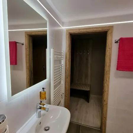 Apartmany Etenia Kadan Exterior photo