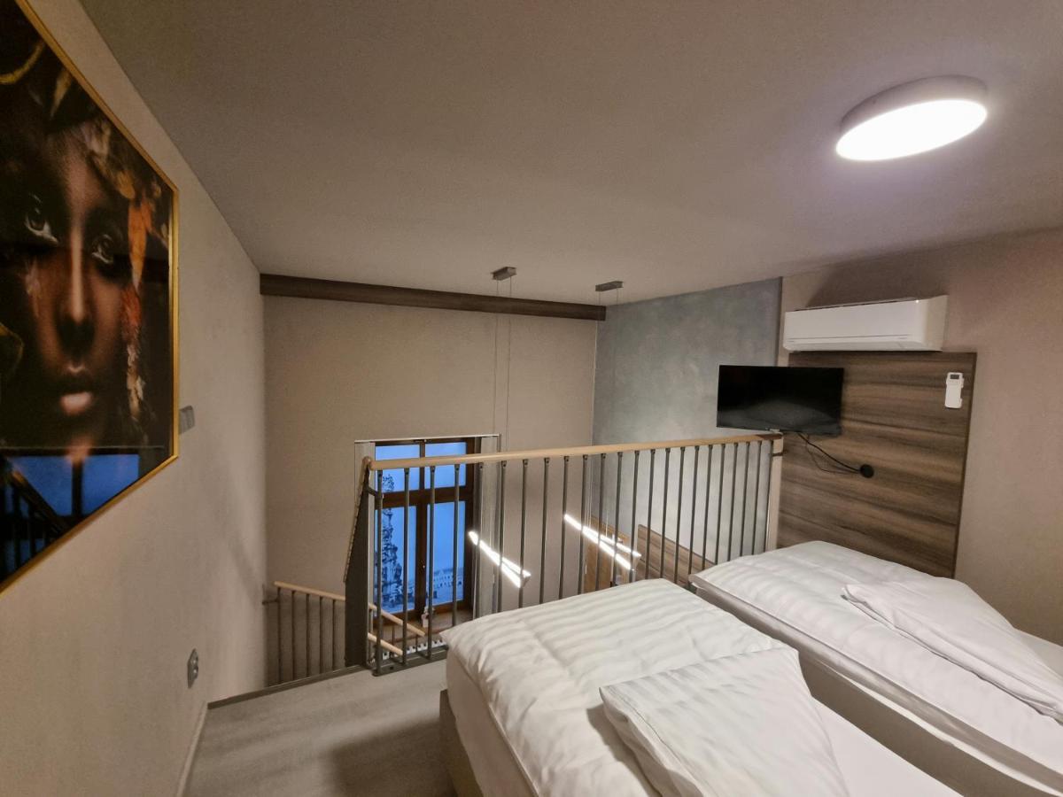 Etenia Apartment Kadan